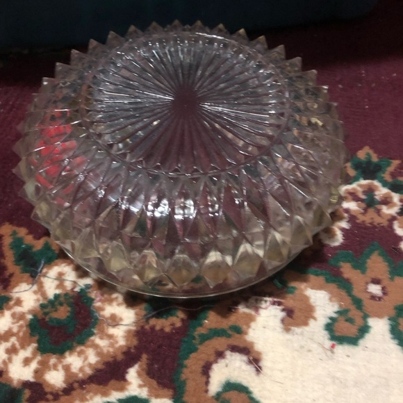 Elegant vintage 1970s  Glass cut Bowl with silver rim. Salad, fruit salad, jello - Picture 5 of 5